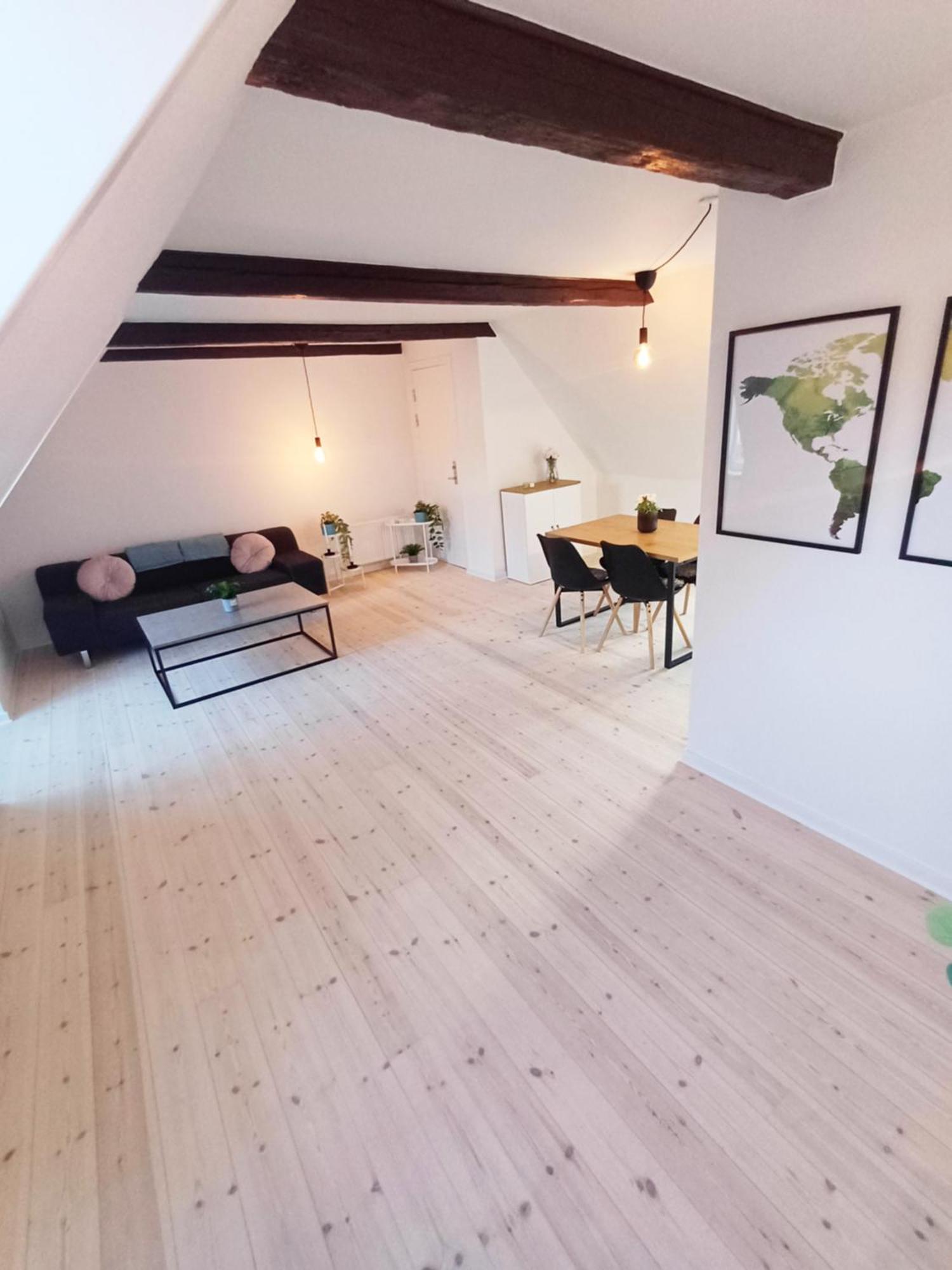 Beautiful 2 Bedroom Apartment Center Of City Randers Exterior foto