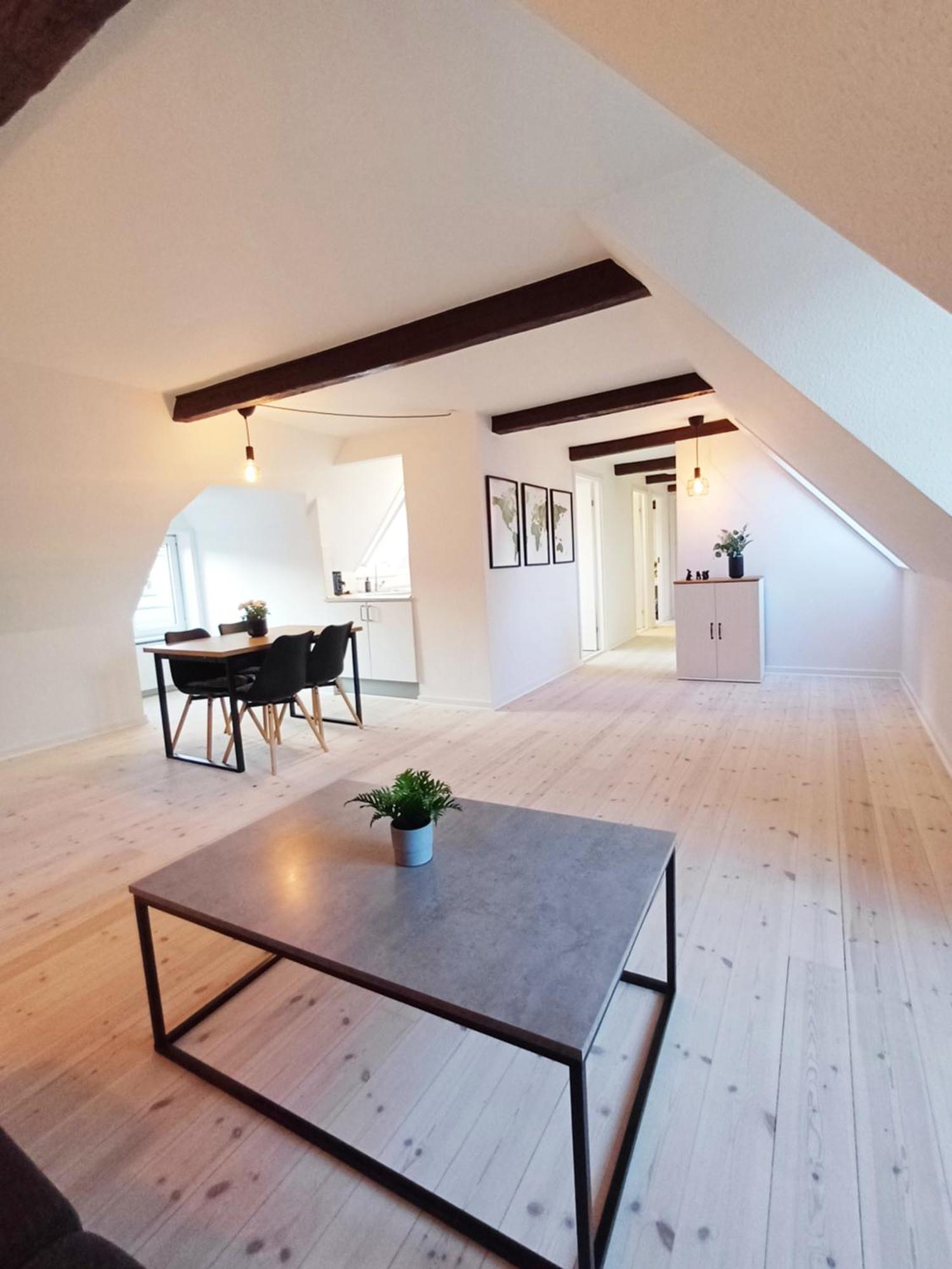 Beautiful 2 Bedroom Apartment Center Of City Randers Exterior foto
